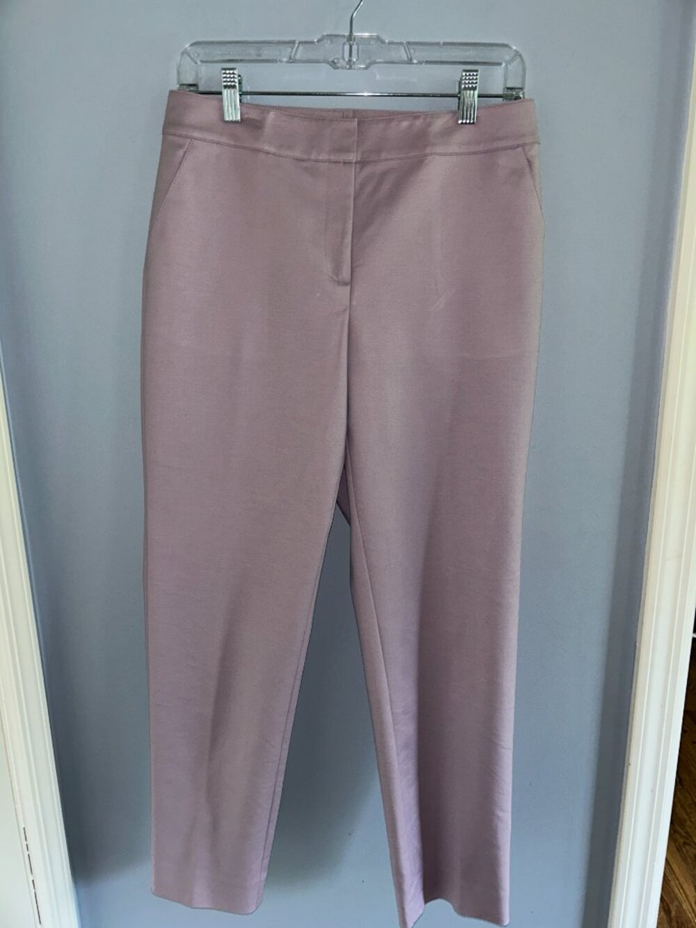 St. John Lavender Pants, Size 6, Flat Front, Ankle